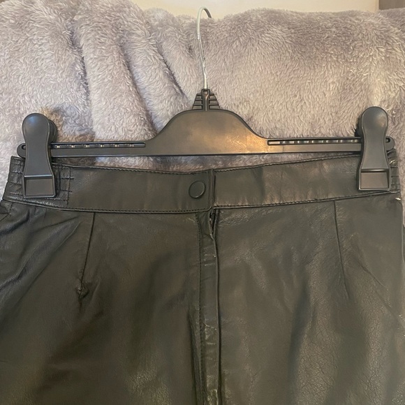 Vintage Leather Skirt - Picture 4 of 6